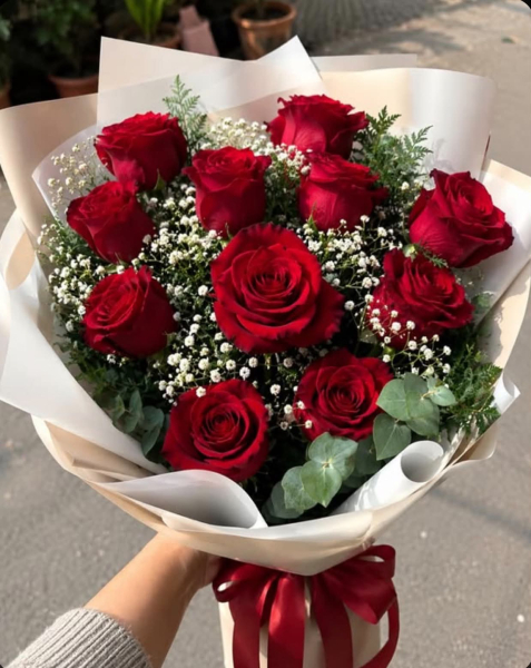 Timeless red roses