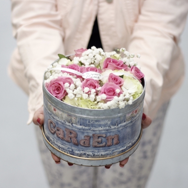Lata-con-flores