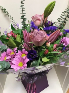 hand-tied-bouquet