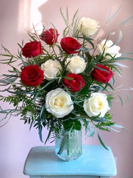 still-the-one-with-vase