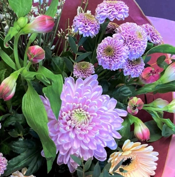 hand-tied-florist-choice