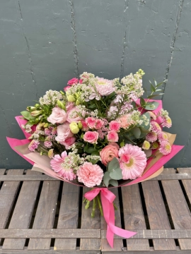 hand-tied-pretty-pinks