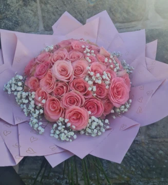 50-pink-roses