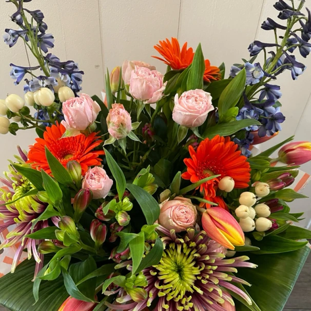 seasonal-brights-no-lilies