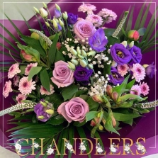 lilac-and-purple-handtied-in-water
