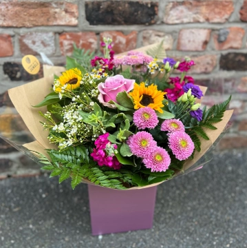 florist-choice-handtied