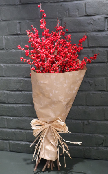 Red ilex berry branches