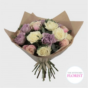roses-in-lilac-pink-white
