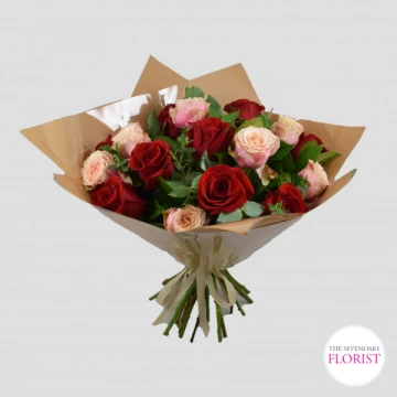 roses-in-pink-and-red