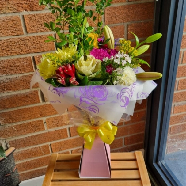 hand-tied-box