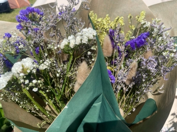 dried-summer-bloom-bunch