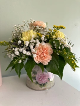 pastel-vase-arrangement