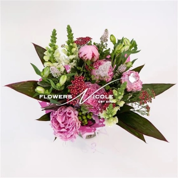 seasonal-peony-bouquet