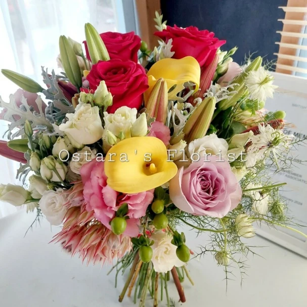 thalia-handtied-bouquet
