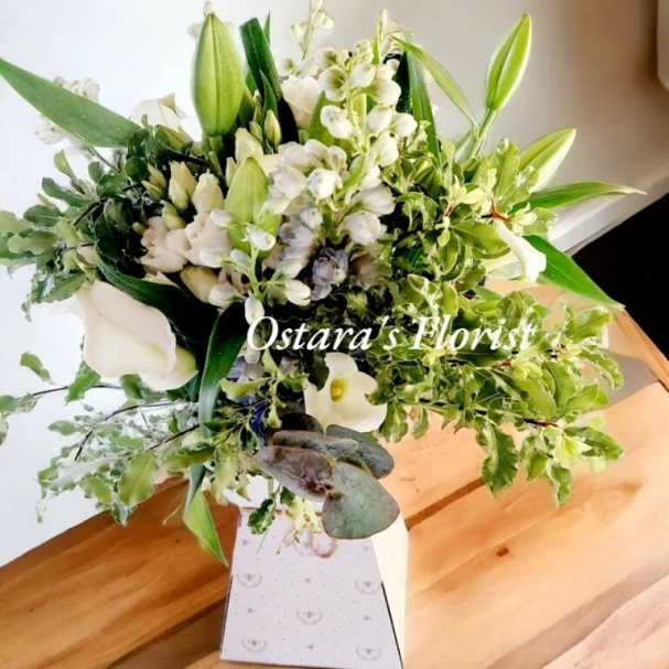 marcia-handtied-bouquet