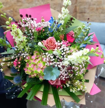 luxury-hand-tied
