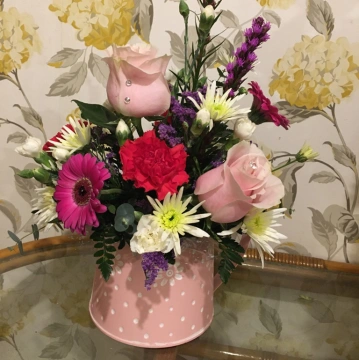 daisy-watering-can