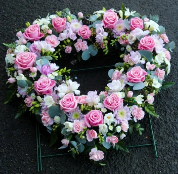 pink-and-white-heart