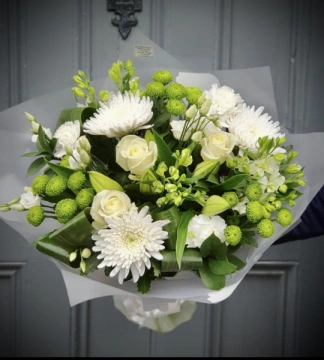 white-and-green-handtie