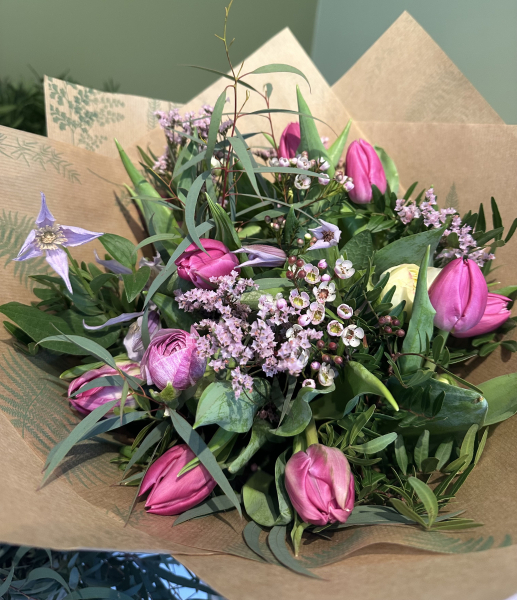 Valentines spring mix