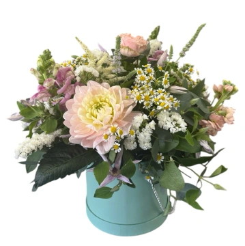 penelope-pink-mix-hat-box-arrangement