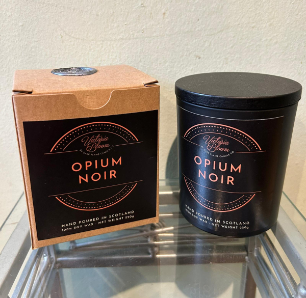 Opium noir candle