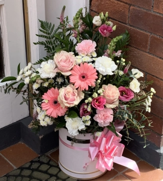 girlie-pinks-hat-box