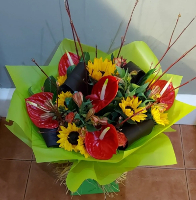 Tropical heatwave bouquet