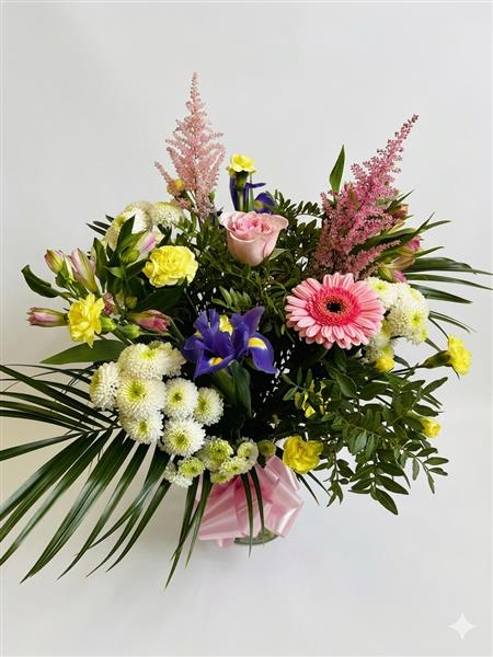 Florist pastel vase