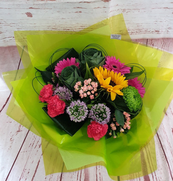 Vibrant gift box
