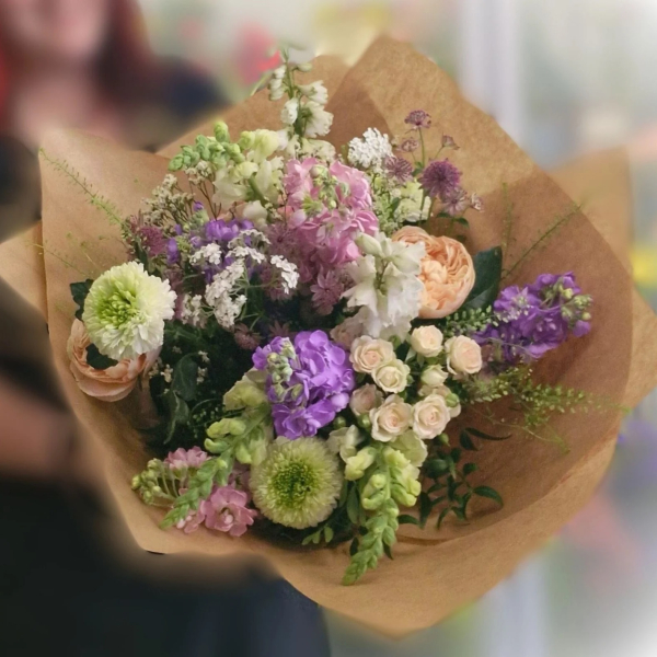 natural-handtied