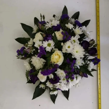 purple-and-white-posy