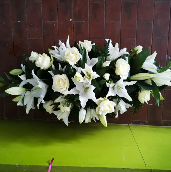 rose-and-lily-2ft6-spray