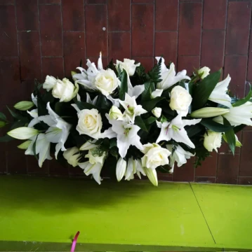 rose-and-lily-2ft6-spray
