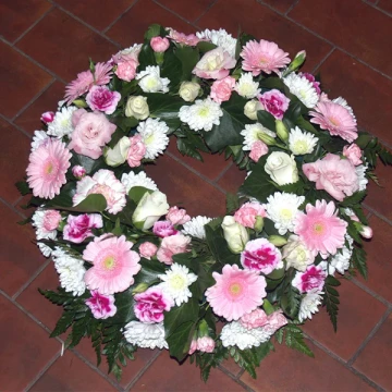 16-pink-white-wreath