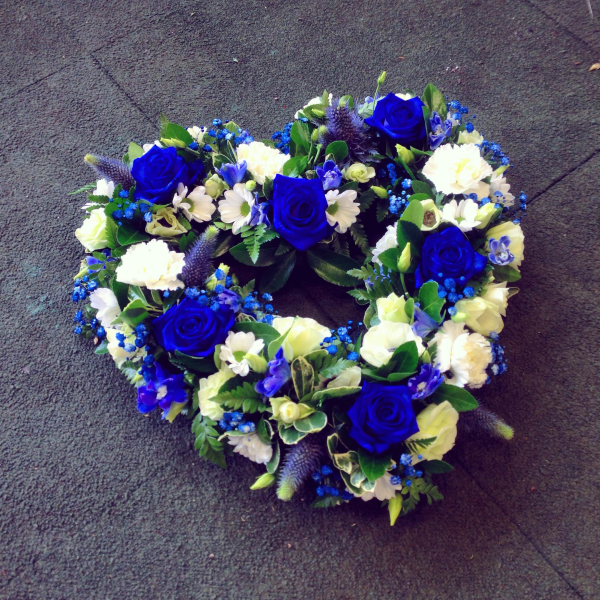blue-rose-15-heart