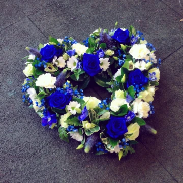 blue-rose-15-heart