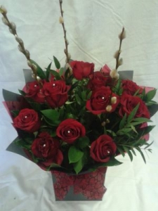 luxury-dozen-roses