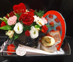 hatbox-hamper