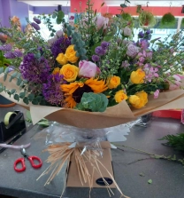 signature-handtied