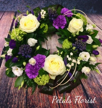 round-wreath-purple