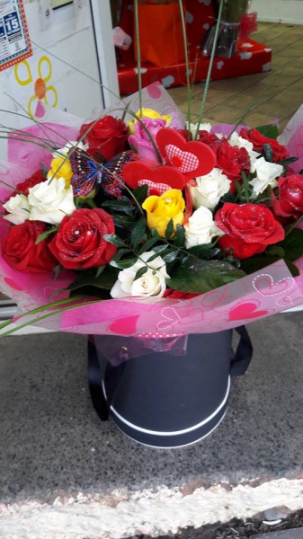 rose-hat-box