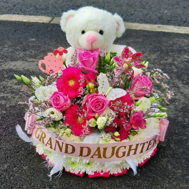 based-posy-with-teddy