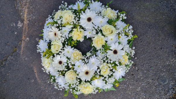 open-style-wreath
