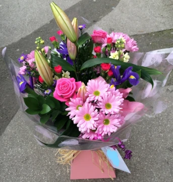 pink-aqua-bouquet