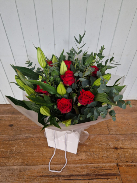 red-roses-lillies