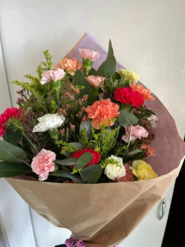 flower-cabin-gift-wrap