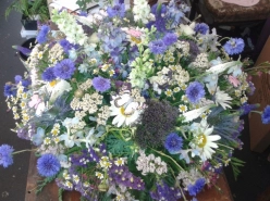 country-garden-posy