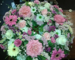 pretty-in-pink-wreath