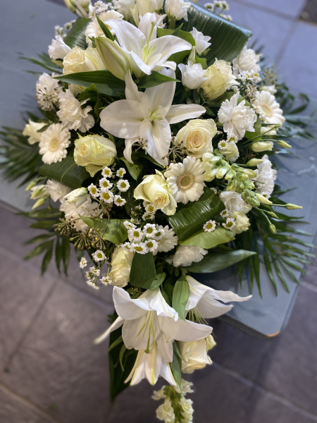 natural-funeral-spray